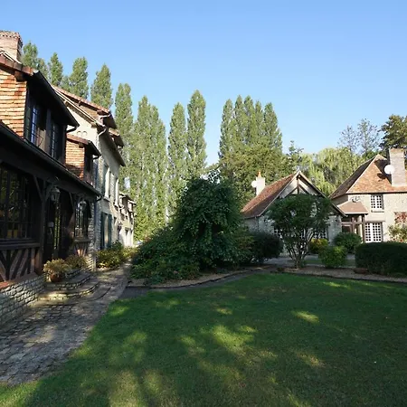 Le Domaine Du Moulin Foulon 3*