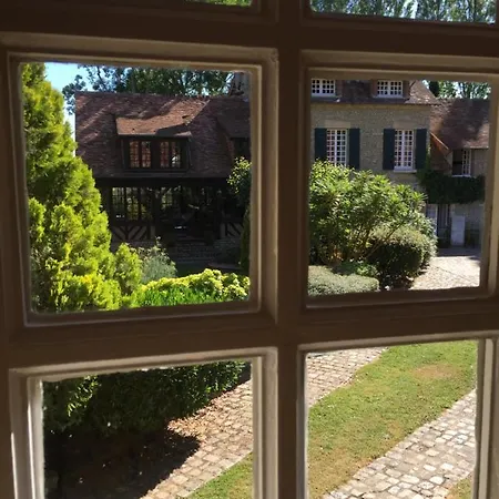 Le Domaine Du Moulin Foulon 3*