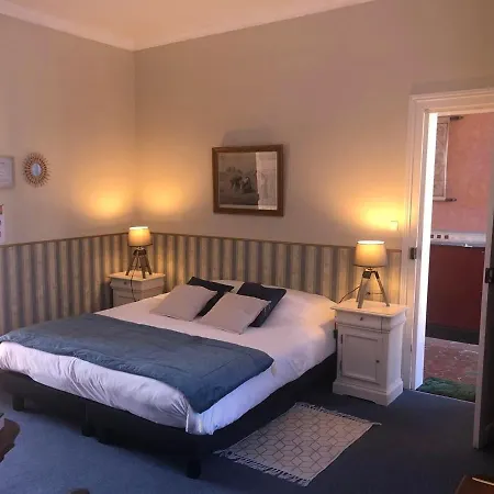 Casa de hóspedes Le Domaine Du Moulin Foulon Essay