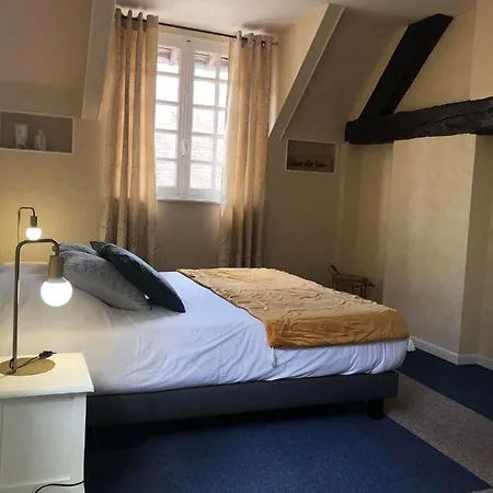 Le Domaine Du Moulin Foulon Guest house *