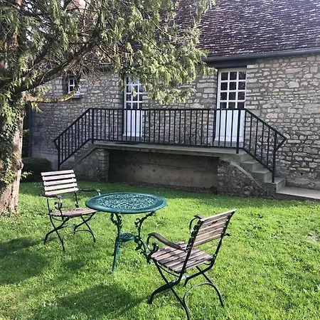 Le Domaine Du Moulin Foulon 3*