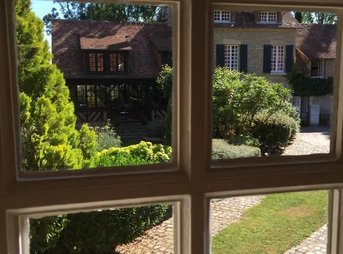 Le Domaine Du Moulin Foulon 3*