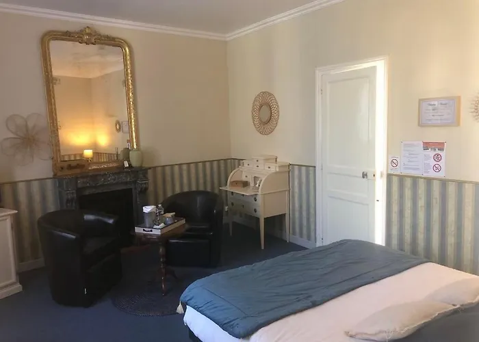 Casa de hóspedes Le Domaine Du Moulin Foulon Essay